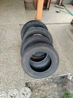 Pneumatiky 215/70 r16