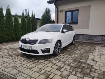 Octavia combi rs135 kw DSG
