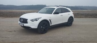 Infiniti QX70 S prémium