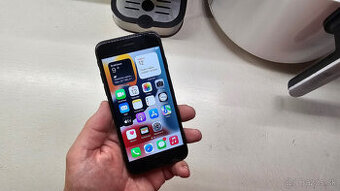 Apple iPhone 7 black 32GB - nová batéria