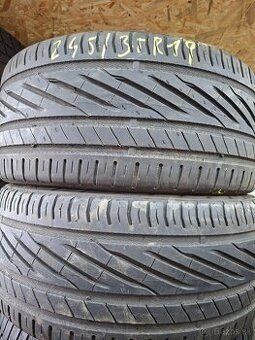 245/35R19 Uniroyal