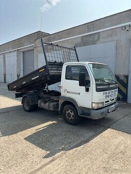 Nissan Cabstar