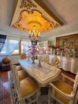 Kúsok Versailles pod Tatrami-kráľovská vila v Poprade