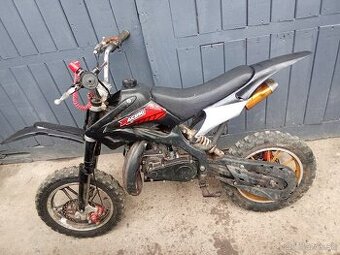 Predám minibike cross 50ccm.plne funkčna len sa voziť za 170