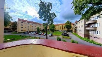 Na prenájom 4-izbový byt s 2 balkónmi, v blízkom centre Preš