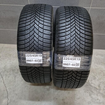 Letné pneumatiky 225/45 R19 BRIDGESTONE DOT2319/18
