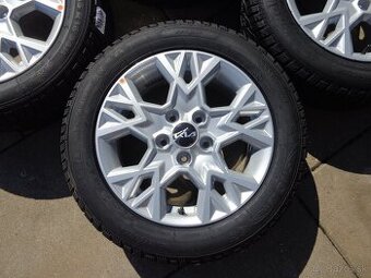 Kia Ceed / Hyundai i30 zimna sada kolies R16