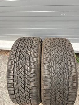 225/40 R18