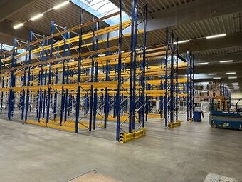 Montážnici/Regálové systemy