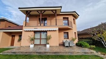 Predaj novostavba 5 izbový rodinný dom s garážou a pozemkom 