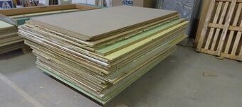 Predám drevotriesku na palete