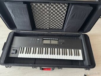 Predám MIDI kontroler Native Instruments Komplete Kontrol S6