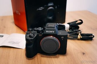 Sony A7IV - V záruke