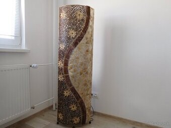 LAMPA stojatá MUŠLA / BAMBUS,