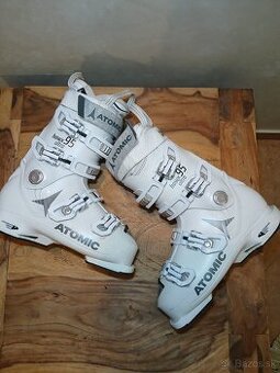 Dievčenské lyžiarky Atomic