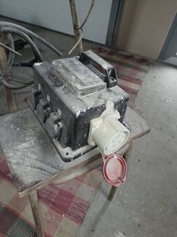 Stavebný rozvadzač