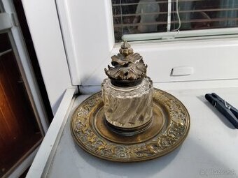 Zdobený kalamar, mosadz ,sklo