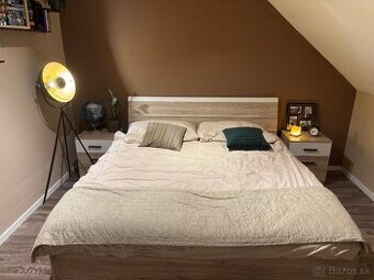 Predám krásnu manželskú posteľ 180x200