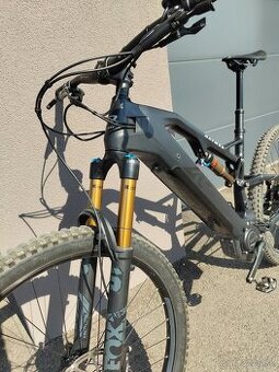 Karbónový Raymond FullRay r.2024 (velk. L)