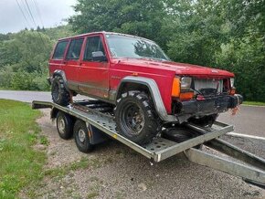Rozpredám jeep Cherokee xj 4.0 i