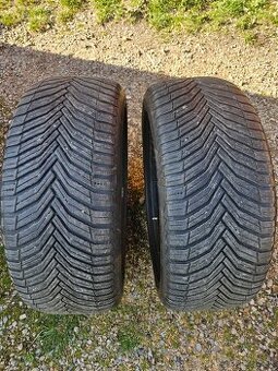 235/45 R18