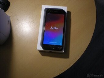 Predám iPhone se 2020