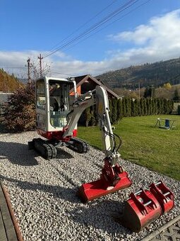 Pásový báger - Takeuchi TB216