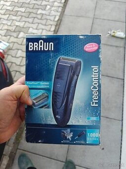 Holiaci strojček BRAUN 1000 Series 1715 FreeControl