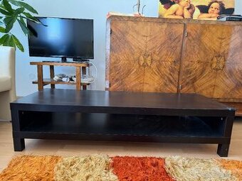 Skrinka pod TV