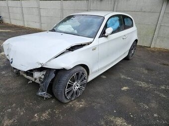 BMW 116i e 81 náhradní díly z vozu .