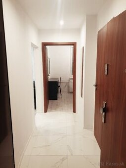 Byt na prenájom - Neratovické nám.