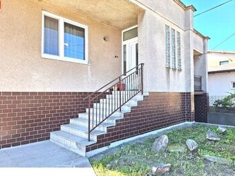 DOM s garážou - Čaňa - 2 bytové jednotky, 6 izb, poz. 500m2