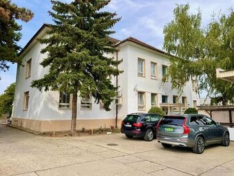 Ubytovacie zariadenie pre 80 osôb - 27 minút od Bratislavy - 1