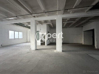 NA PRENÁJOM: Skladová hala s nákladným výťahom