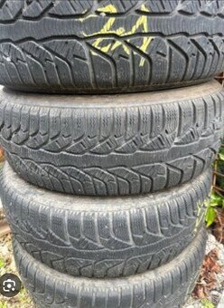 Zimne pneumatiky + disky R15
