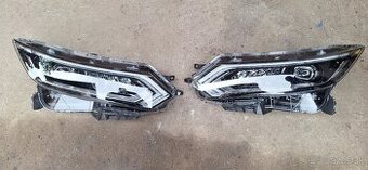 Svetlá Nissan quashqai