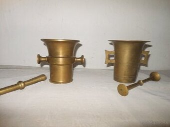 Veľké mosadzné mažiare s tľčikmi