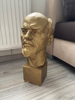 Busta Lenin