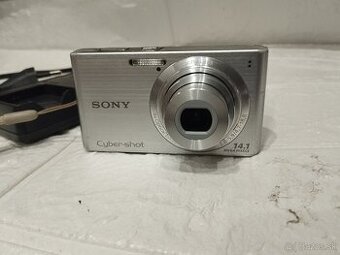 Sony fotoaparát.