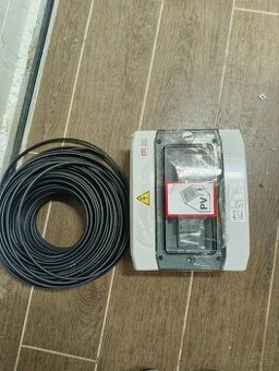 Rozvádzač a kábel na fotovoltiku