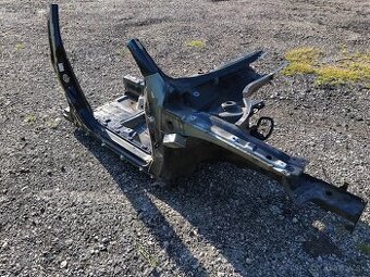 Passat B7 výrezy z karoserie