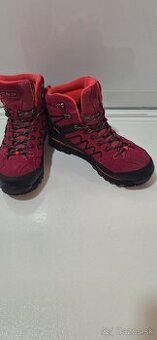 Damske turisticke topanky-40