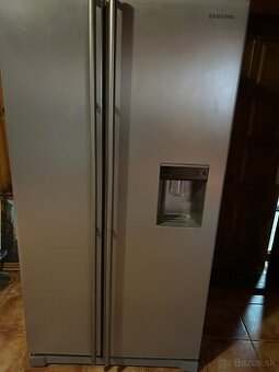 Predám americkú chladničku dvojdverovu Samsung