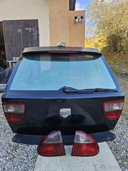 Kufrov dvere seat leon 1