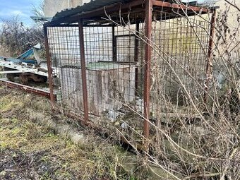 Voliera pre psa, koterec
