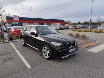 BMW X1 xDrive 2.0d 130 kW Automat | Panorama | TOP stav