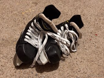 Predám chlapčenské korčule CCM vel. 30