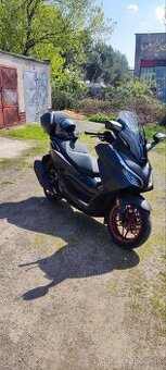 Honda Forza 125 special edicion