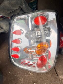 Predné a zadne svetla jeep wj