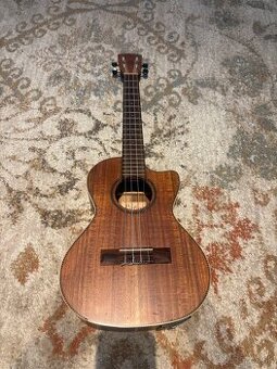 Koncertne Ukulele Laka polomasiv